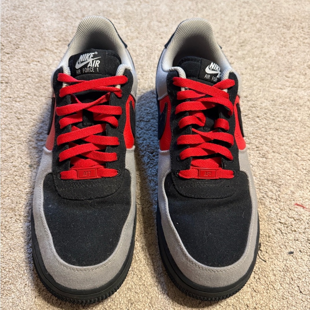 Like new Men’s size 11 Nike Air Force Ones
